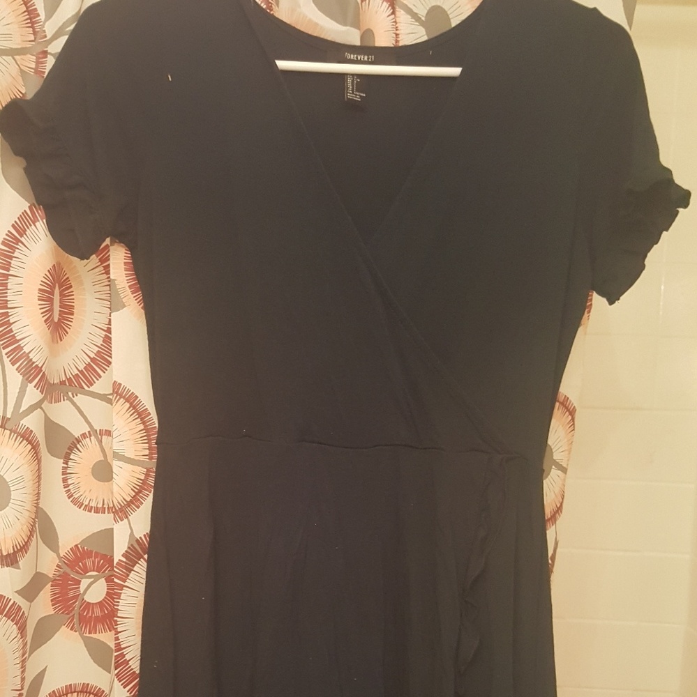 Forever 21 emerald green mini wrap dress